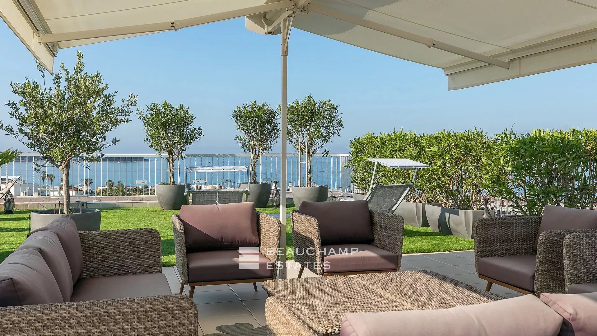 Cannes Palm Beach – Roof top apartment Cannes Palm Beach – Roof top apartment