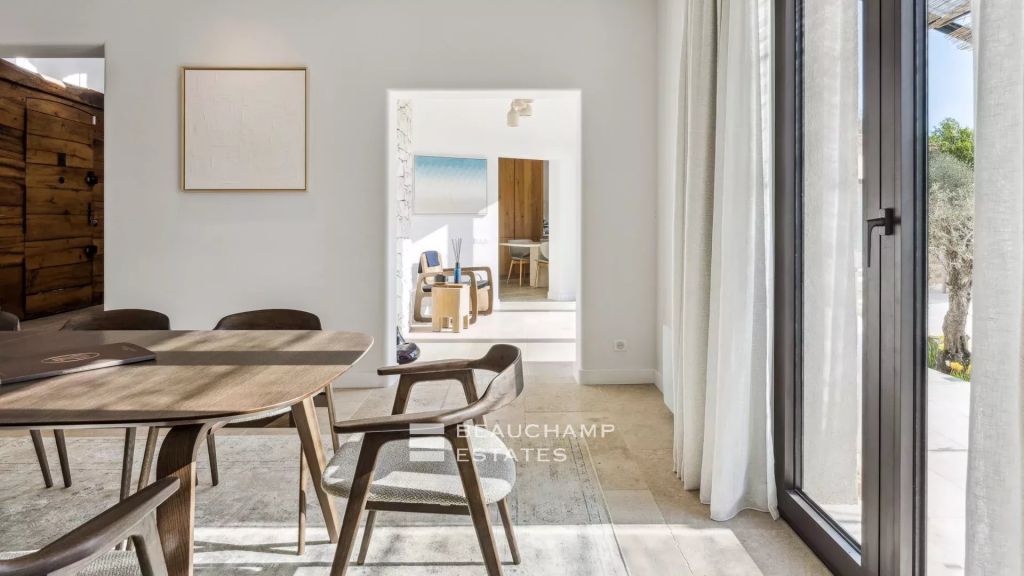 5-bedroom neo-Provencal villa in Opio