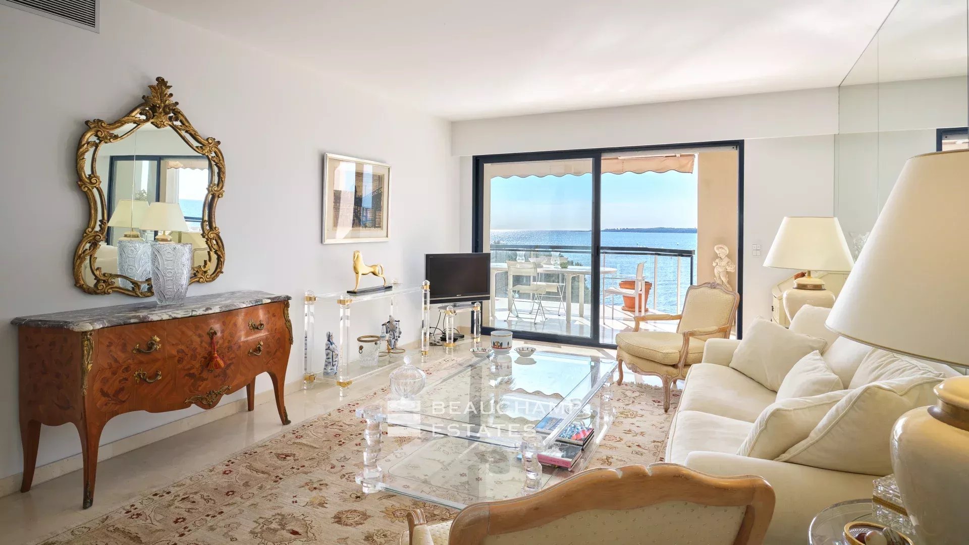 Bourgeois apartment – terrace with sea view Bourgeois apartment – terrace with sea view