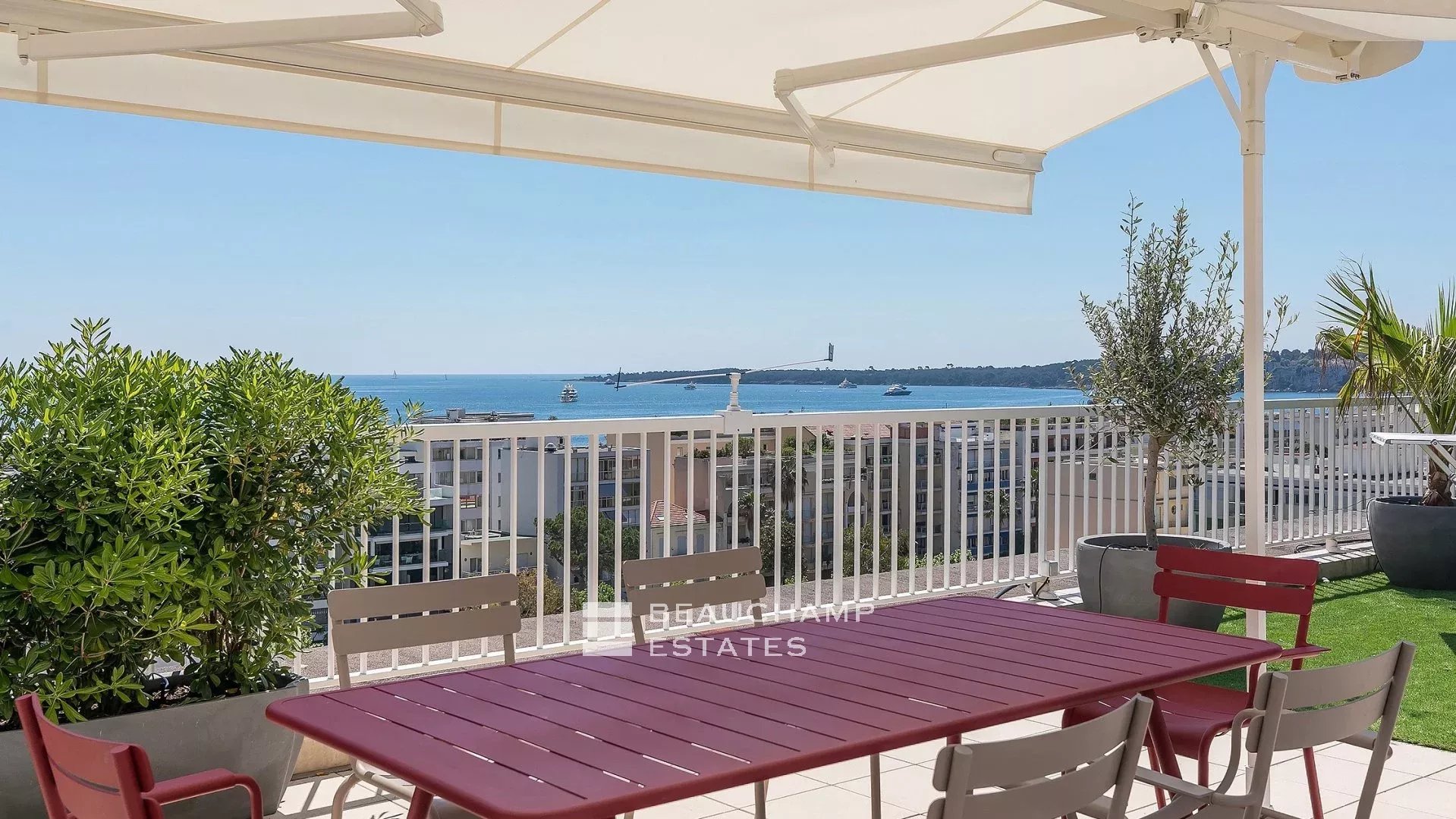 Cannes Palm Beach – Roof top apartment Cannes Palm Beach – Roof top apartment