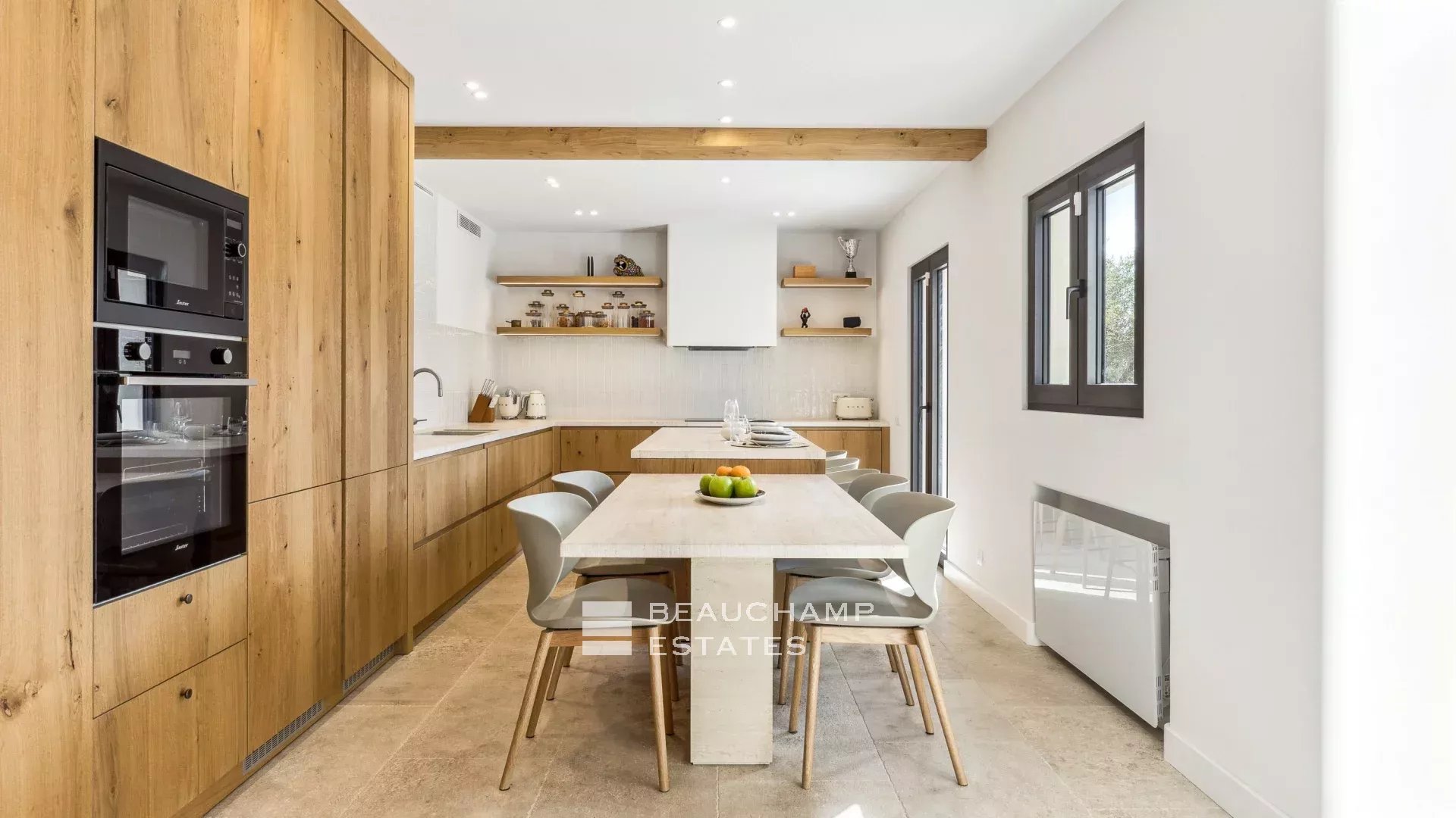 5-bedroom neo-Provencal villa in Opio 5-bedroom neo-Provencal villa in Opio