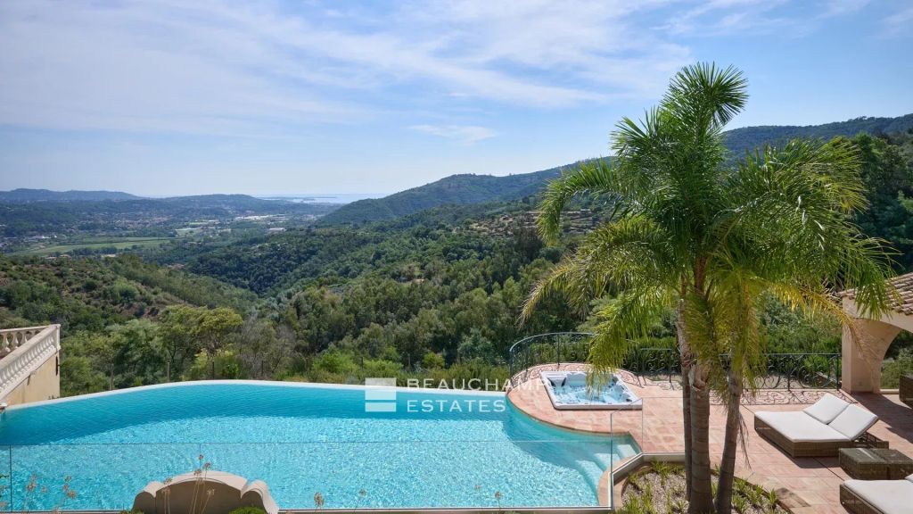 Provençal villa with panoramic view – Pégomas