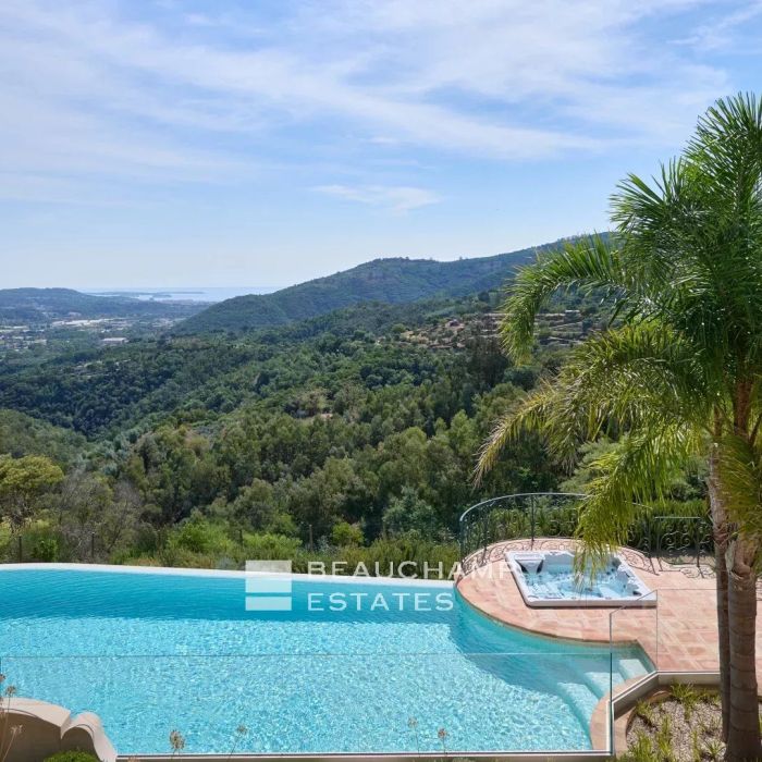 Provençal villa with panoramic view – Pégomas