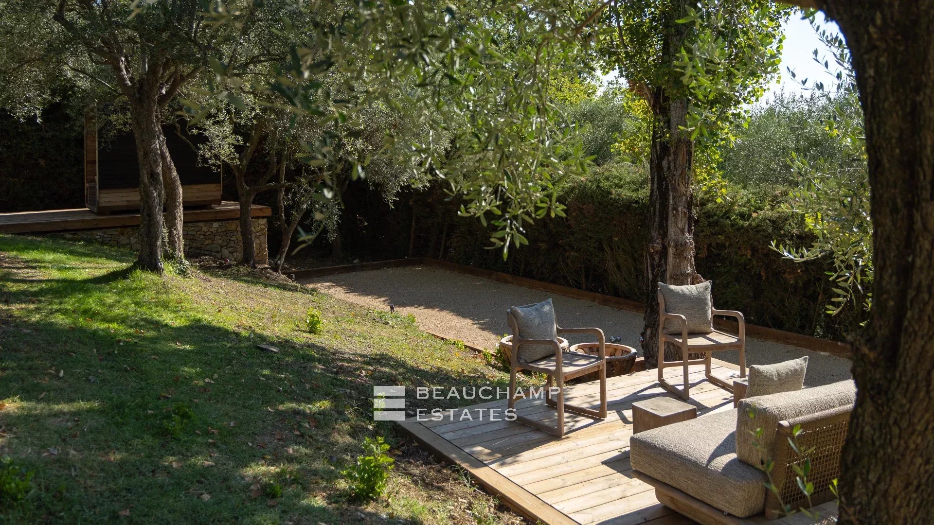 5-bedroom neo-Provencal villa in Opio 5-bedroom neo-Provencal villa in Opio