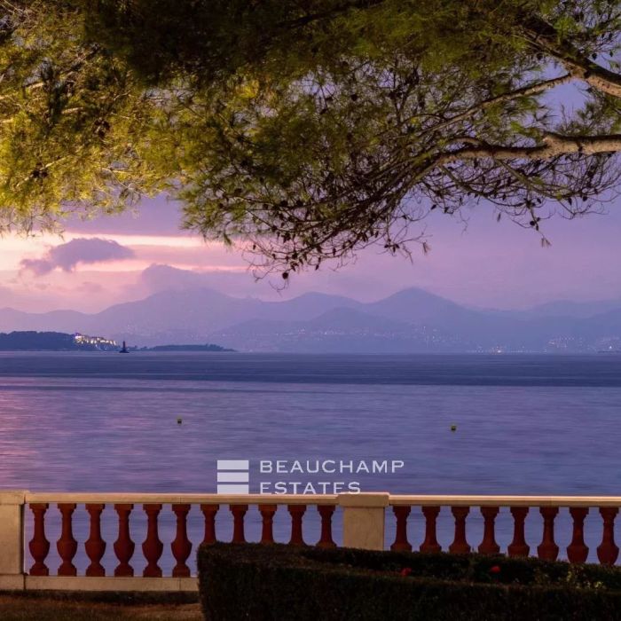 Cap d&rsquo;Antibes – propriété Belle Époque vue mer panoramique