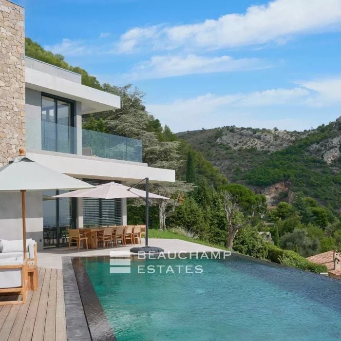 Villa contemporaine de 5 chambres située sur les hauteurs de Vence