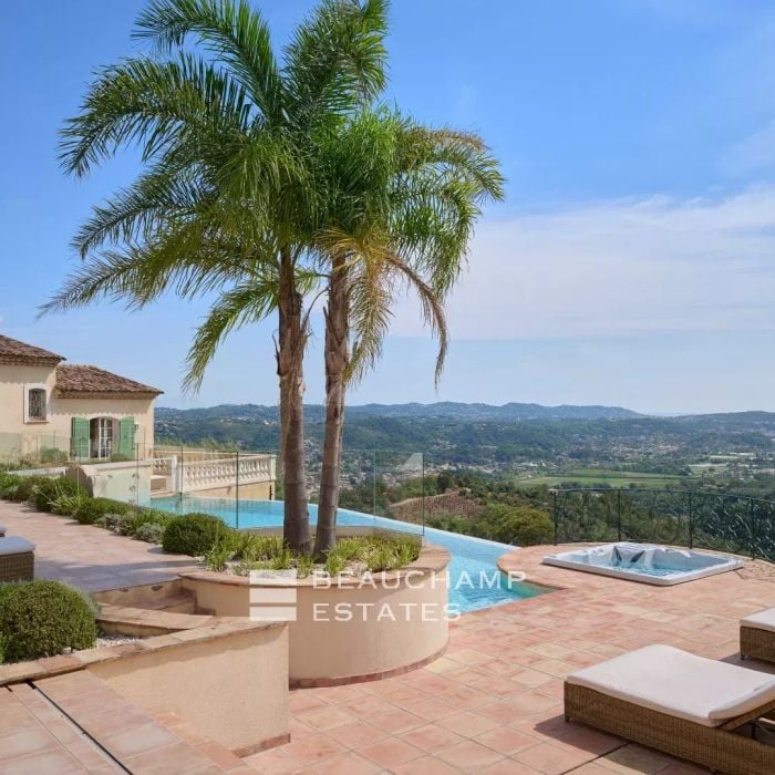 Provençal villa with panoramic view – Pégomas
