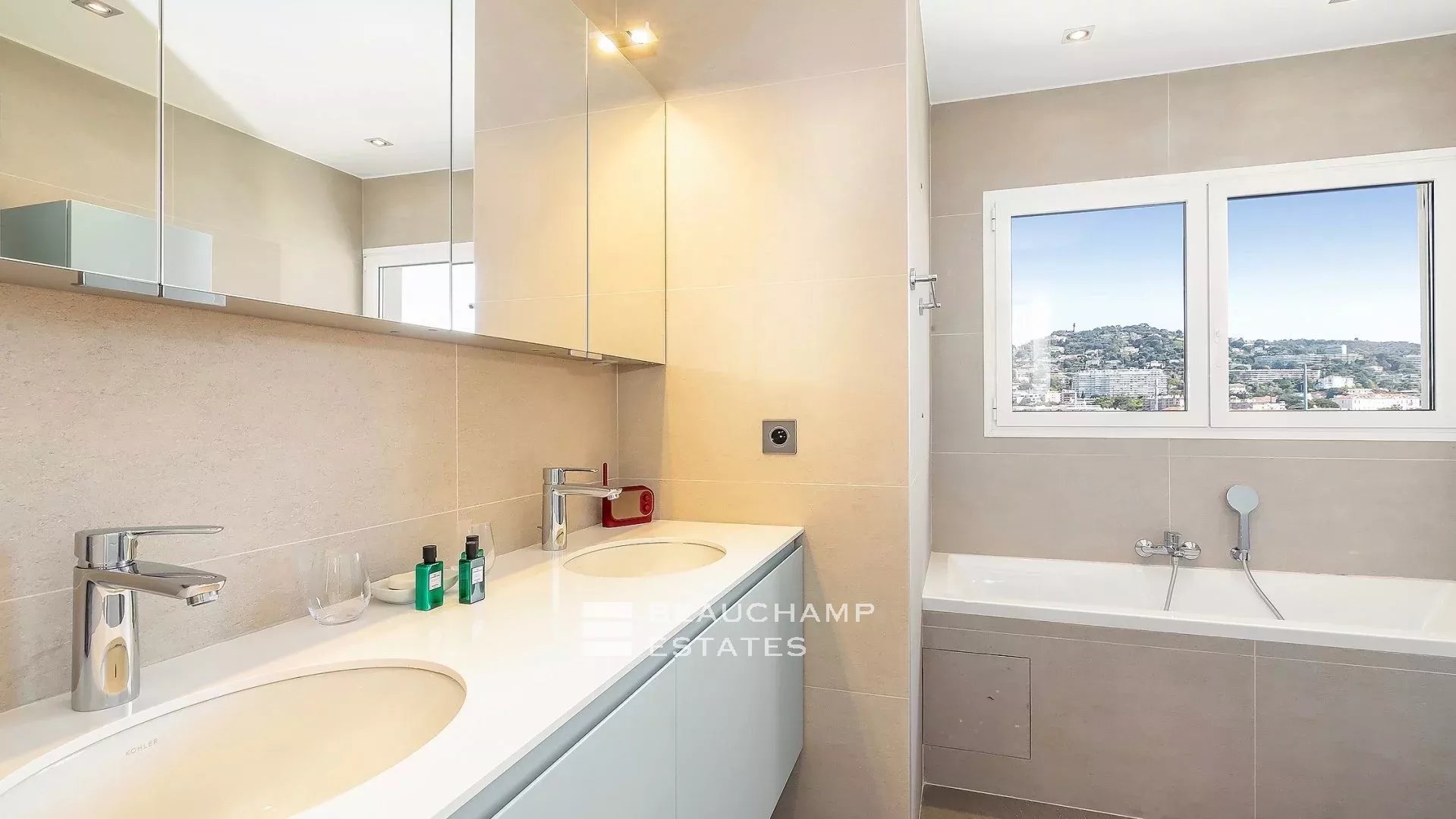 Cannes Palm Beach – Roof top apartment Cannes Palm Beach – Roof top apartment