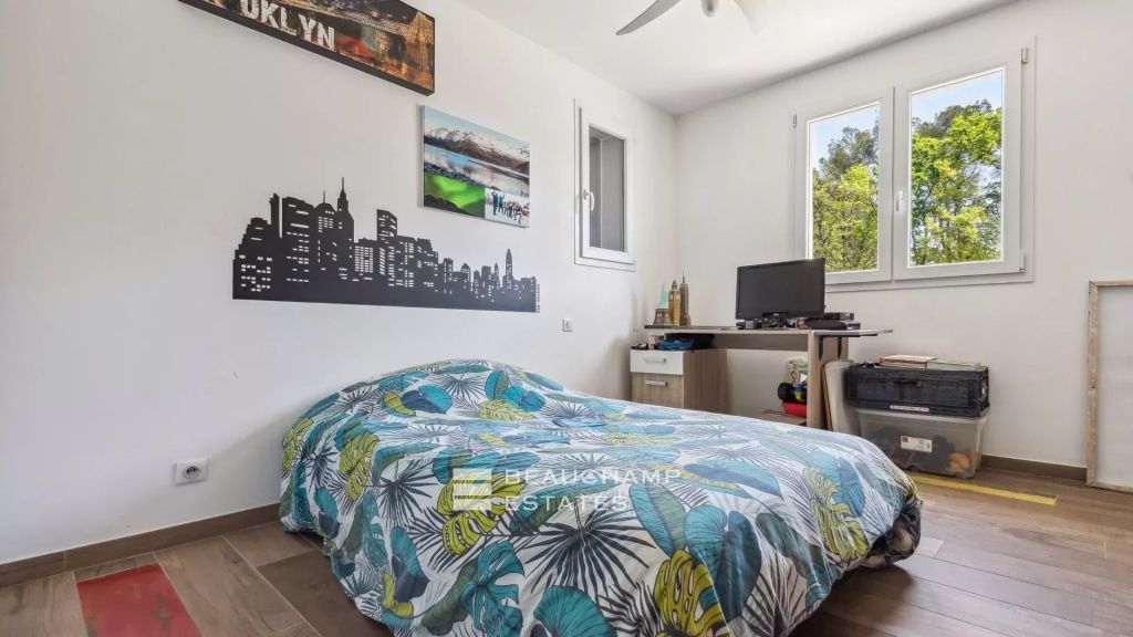 Mouans-Sartoux – villa with unobstructed views