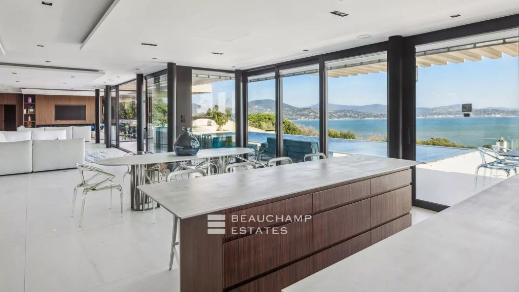 Majestic Sea View – Exceptional Contemporary Villa, Saint-Tropez, 6 Bedrooms, Prime Location