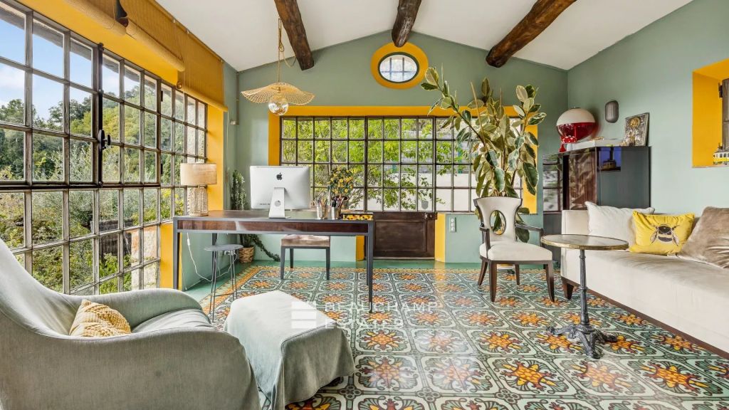 Stone bastide with sea view – Cabris