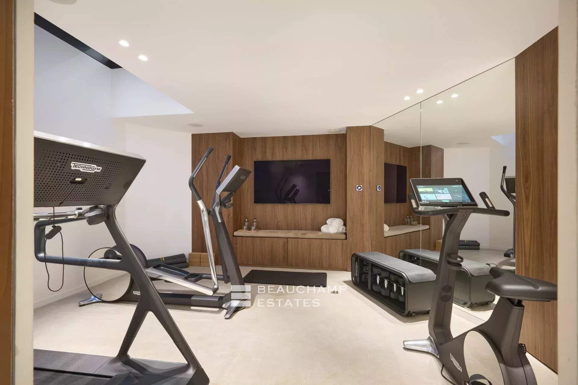 Villa contemporaine 5 chambres avec vue mer – Villefranche-sur-Mer Contemporary 5-Bedroom Villa with Sea View – Villefranche-sur-Mer