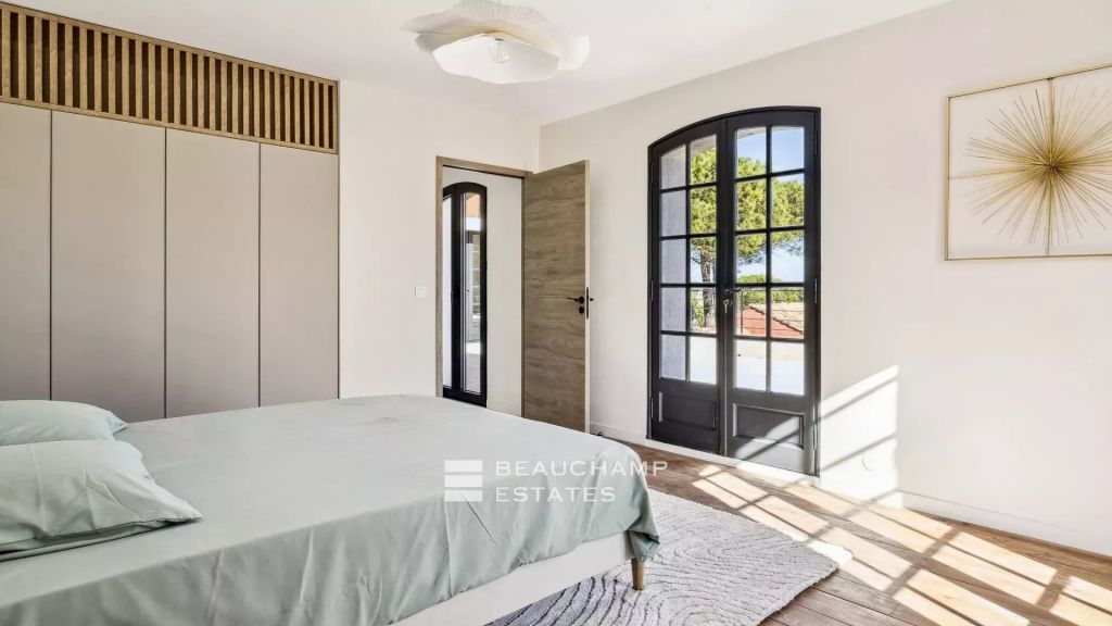 Charming Property with Swimming Pool – Mouans-Sartoux