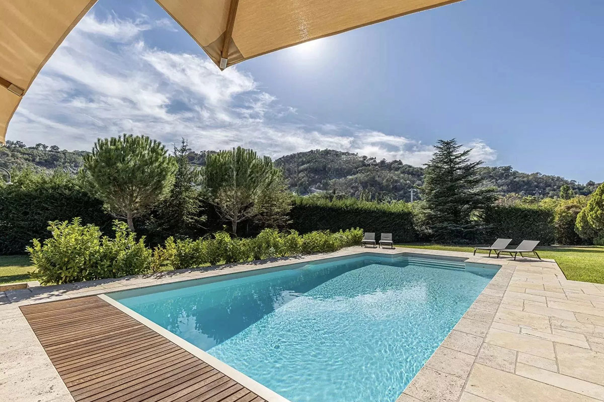 Luxury property for sale in Auribeau-sur-Siagne | Beauchamp Estates