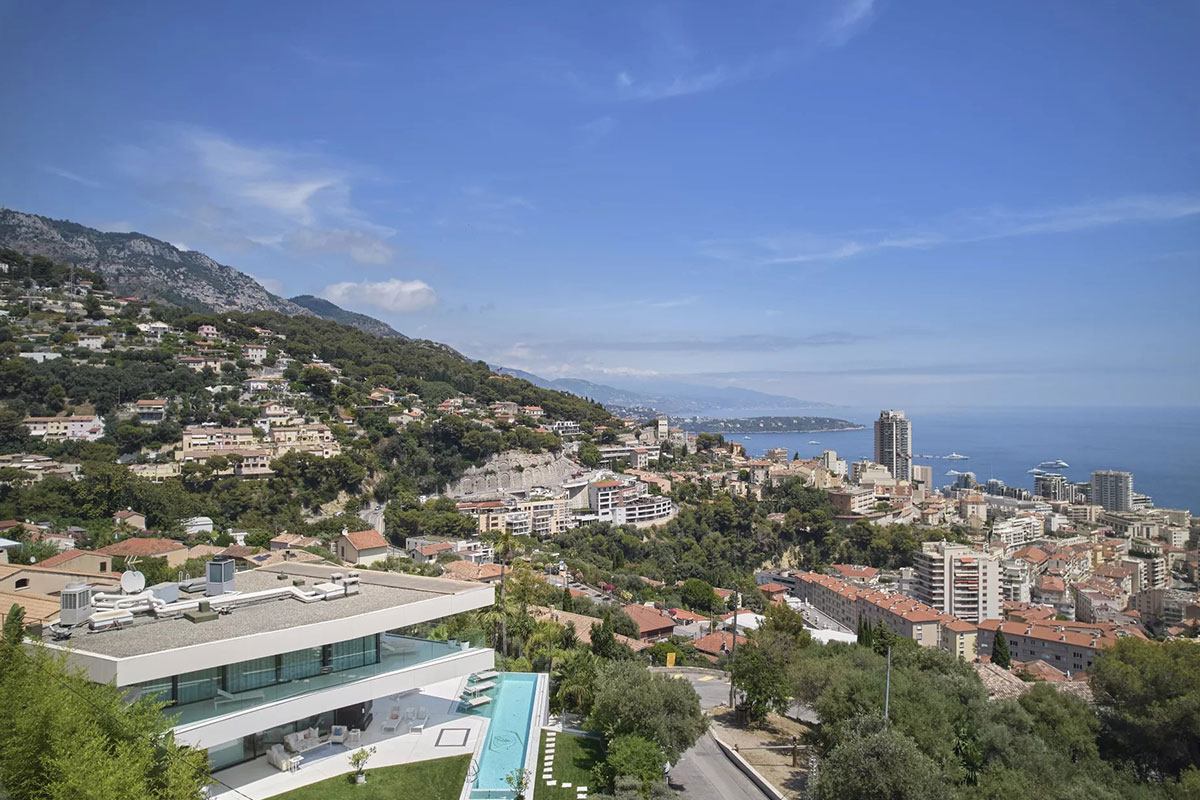 Luxury property for sale in Beausoleil | Beauchamp Estates