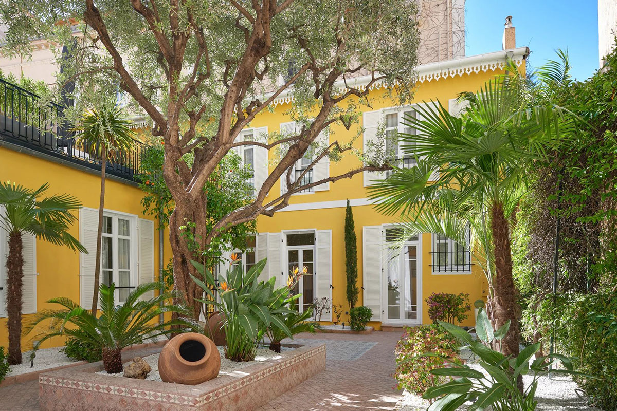 luxury property for sale Cannes Banane | Beauchamp luxury property for sale Cannes Banane | Beauchamp