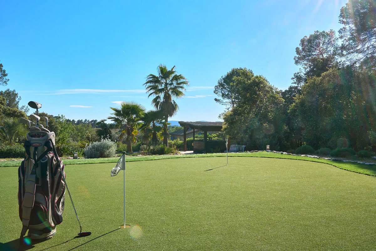 Luxury property for sale in Cogolin | Beauchamp Estates