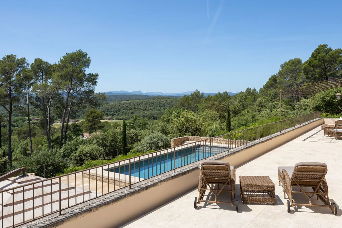 Luxury property for sale in Entrecasteaux | Beauchamp Estates