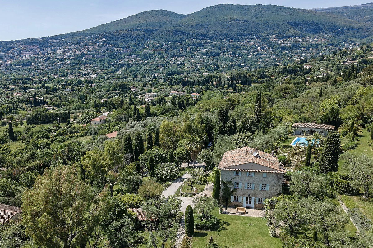 Luxury property for sale in Plascassier | Beauchamp Estates