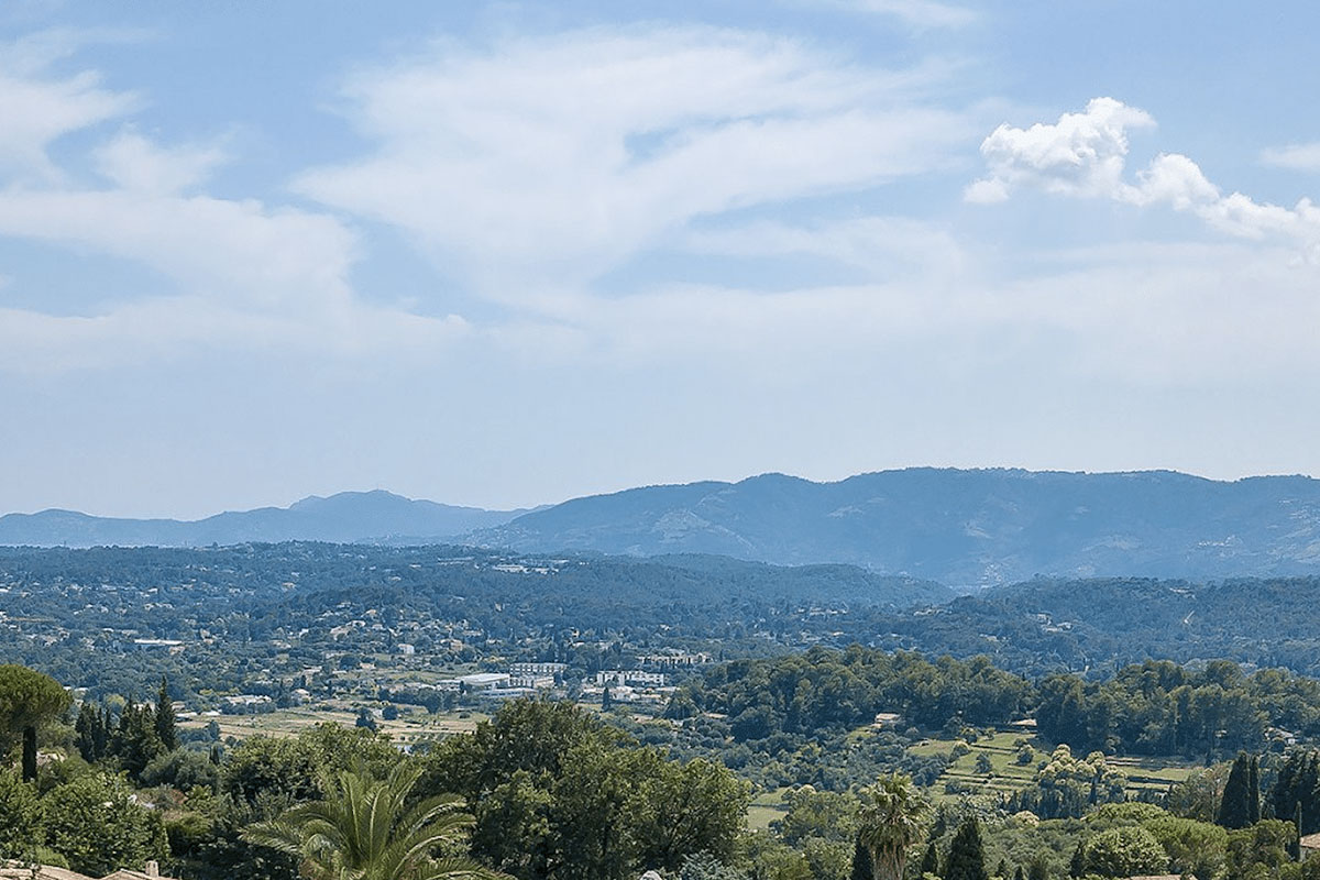 Luxury property for sale in Plascassier | Beauchamp Estates