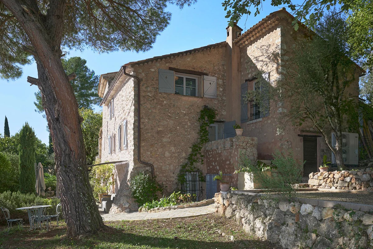 Luxury property for sale in Roquefort-Les-Pins | Beauchamp Luxury property for sale in Roquefort-Les-Pins | Beauchamp