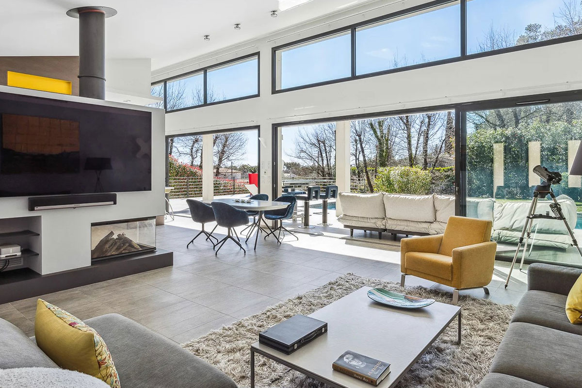 Luxury property for sale in Roquefort-Les-Pins | Beauchamp Luxury property for sale in Roquefort-Les-Pins | Beauchamp