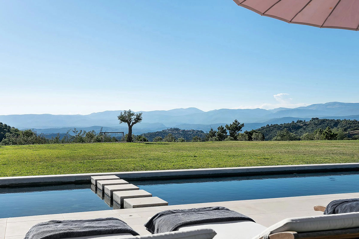 Luxury property for sale in Tanneron | Beauchamp Estates