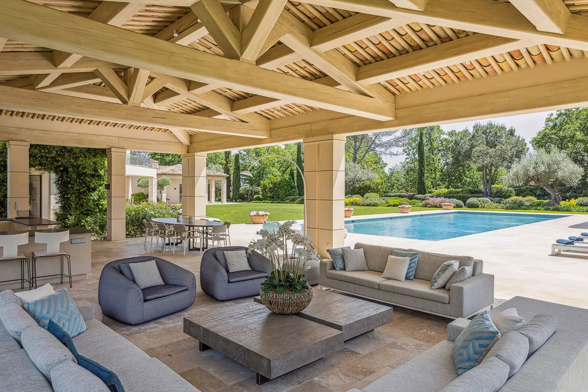 Luxury property for sale in Tourrettes | Beauchamp Estates