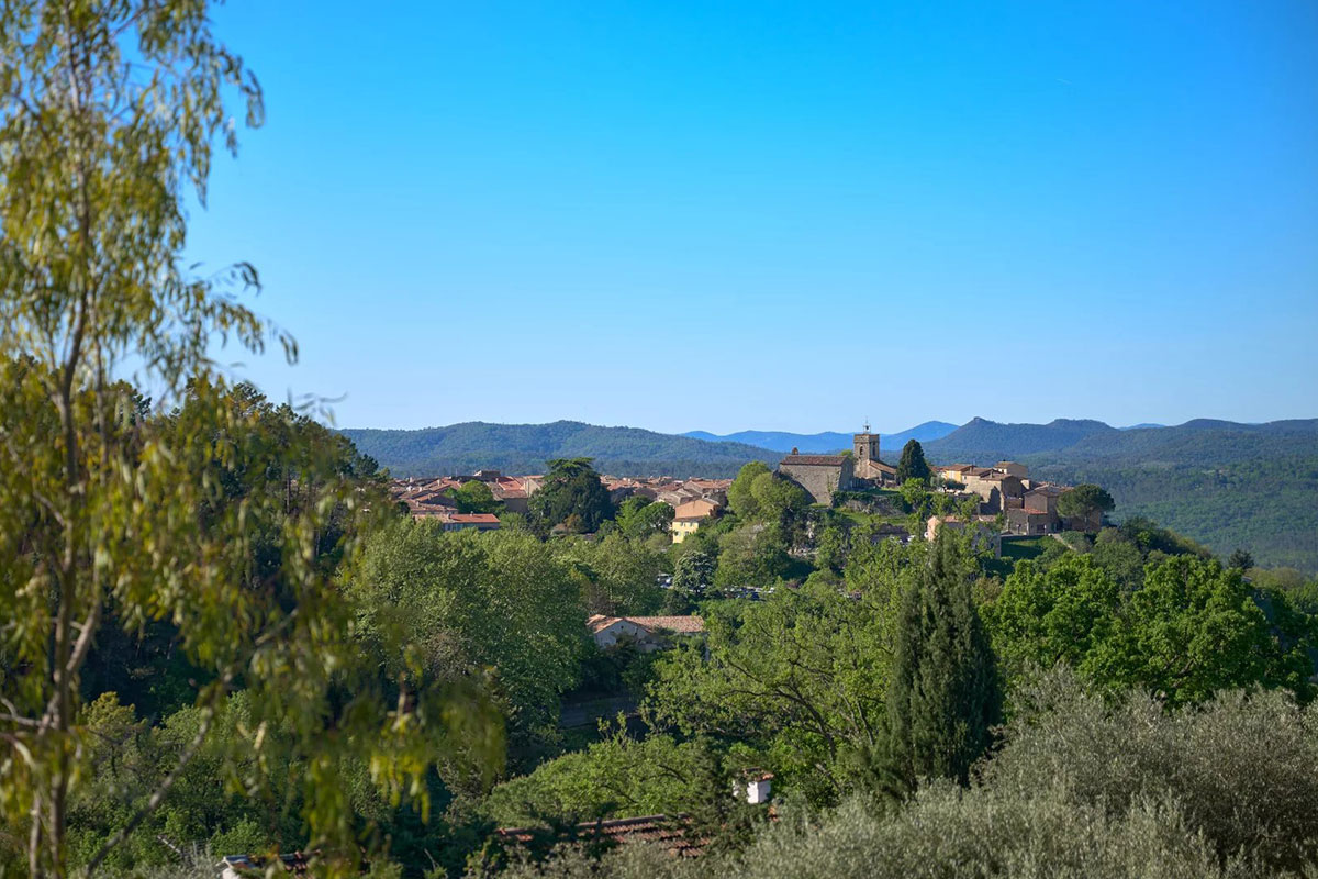 Luxury property for sale in Var countryside area | Beauchamp Estates Luxury property for sale in Var countryside area | Beauchamp Estates