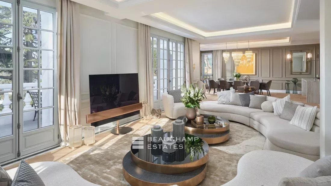 Somptueuse propriété Belle Époque de 7 chambres située au Cap d’Antibes Sumptuous Belle Époque property with 7 bedrooms in Cap d’Antibes