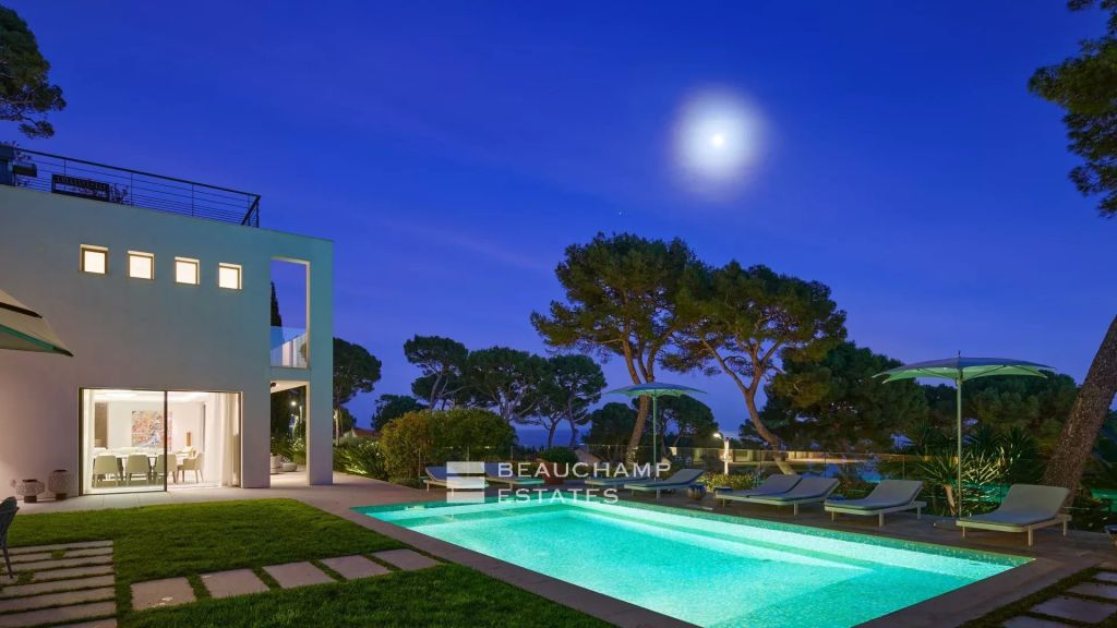 Cap d’Antibes Contemporary Villa with 5 bedrooms