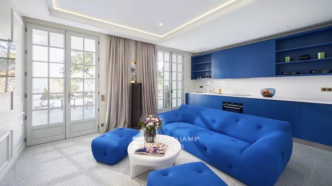 Somptueuse propriété Belle Époque de 7 chambres située au Cap d’Antibes Sumptuous Belle Époque property with 7 bedrooms in Cap d’Antibes