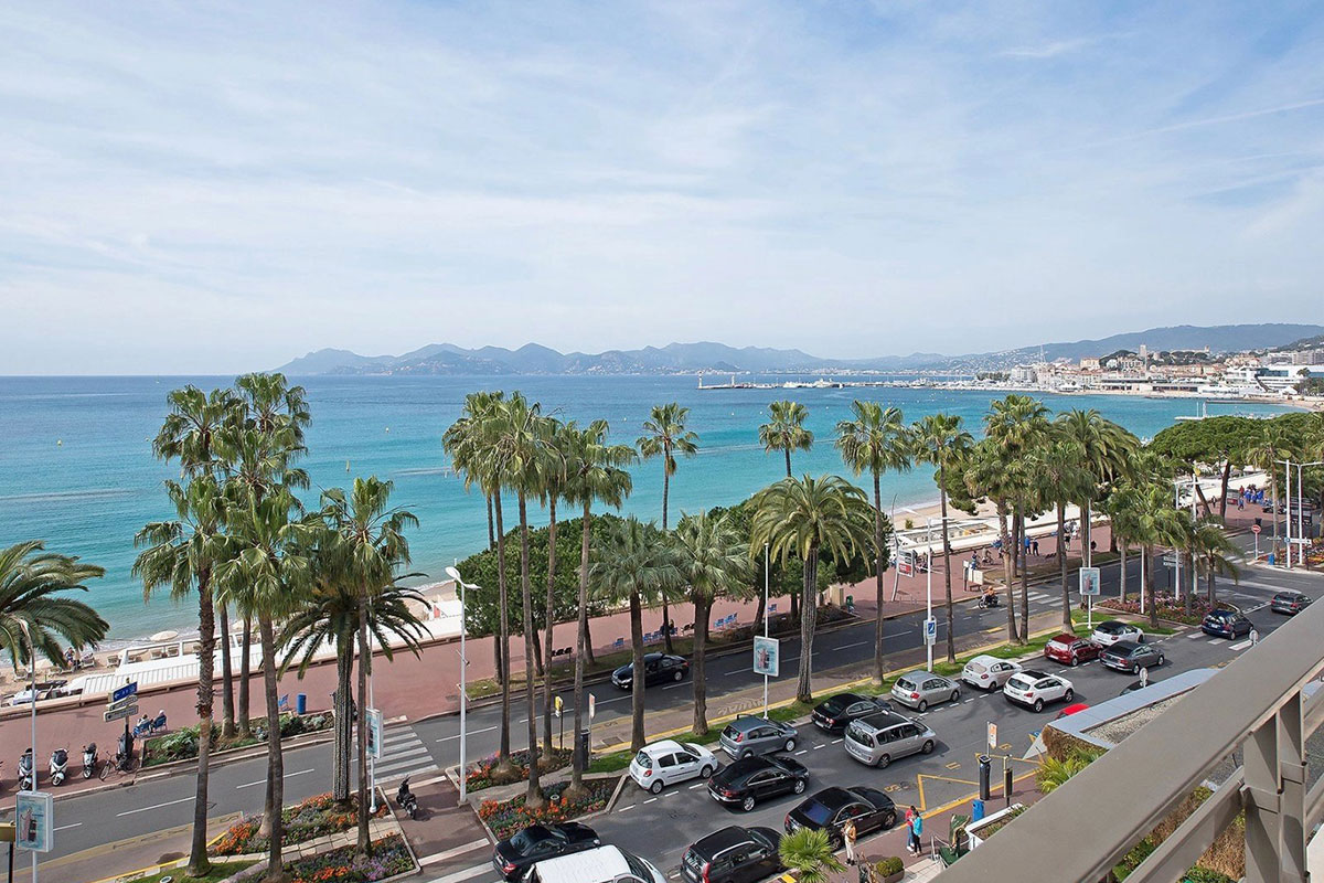 Luxury Cannes holiday rentals | Beauchamp Estates Luxury Cannes holiday rentals | Beauchamp Estates