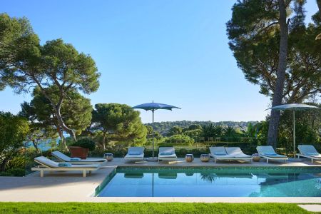 Luxury Cap d’Antibes holiday rentals