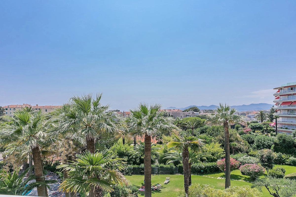 Luxury apartment for sale on the French Riviera Luxury apartment for sale on the French Riviera