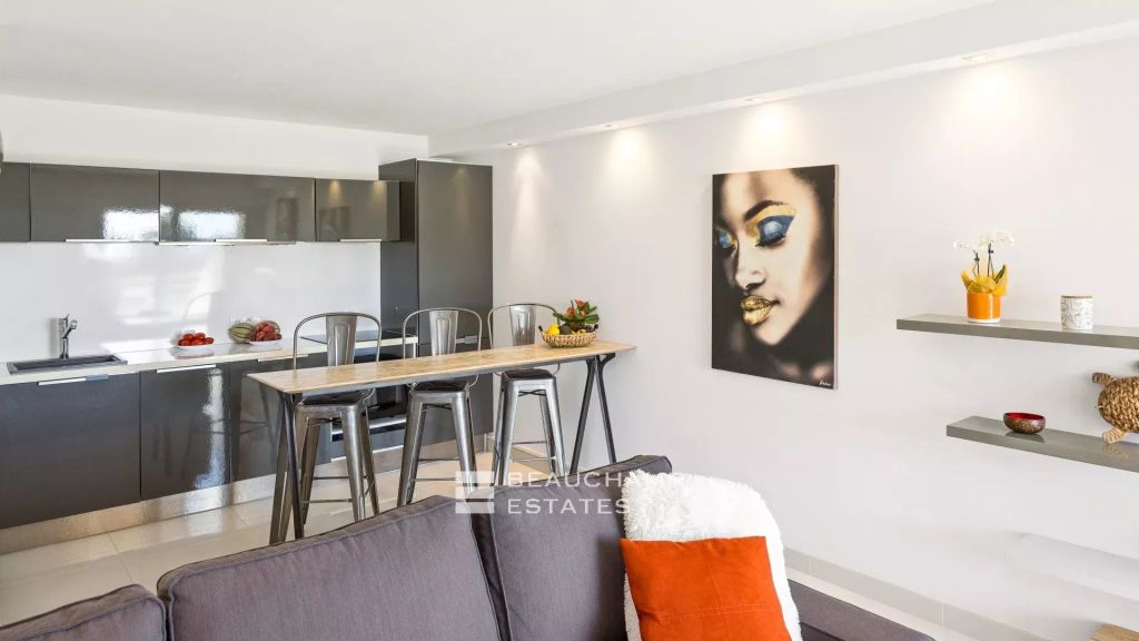 Modern waterfront apartment with sea views – Le Trayas – Le Cap Nérée