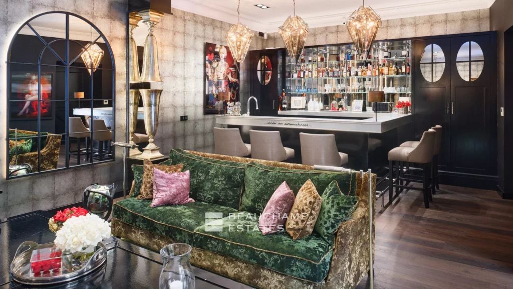 Cannes Montfleury – villa with swimming pool