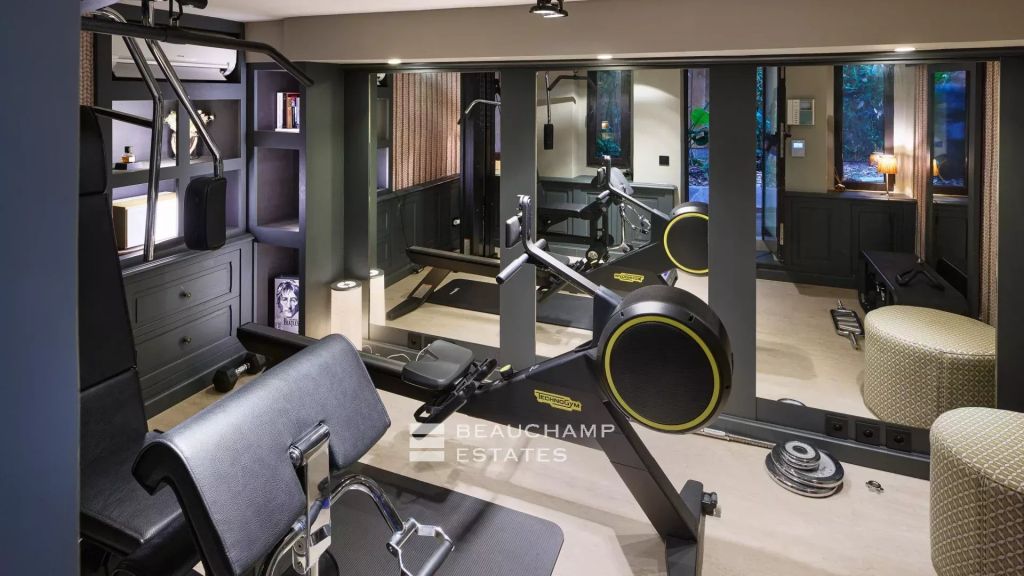 Cannes Montfleury – villa with swimming pool