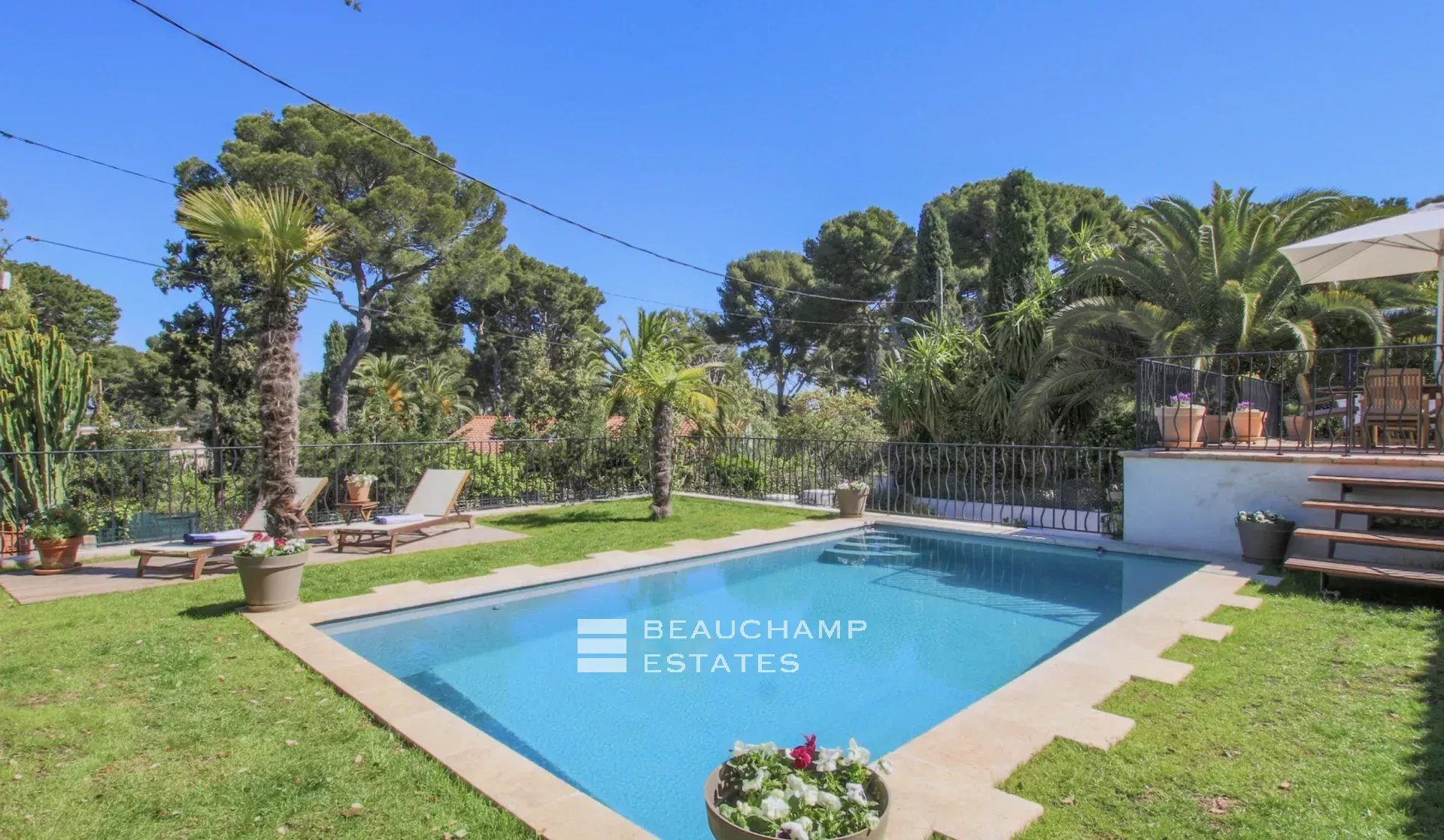 Cap d’Antibes 3 bedrooms villa Cap d’Antibes 3 bedrooms villa