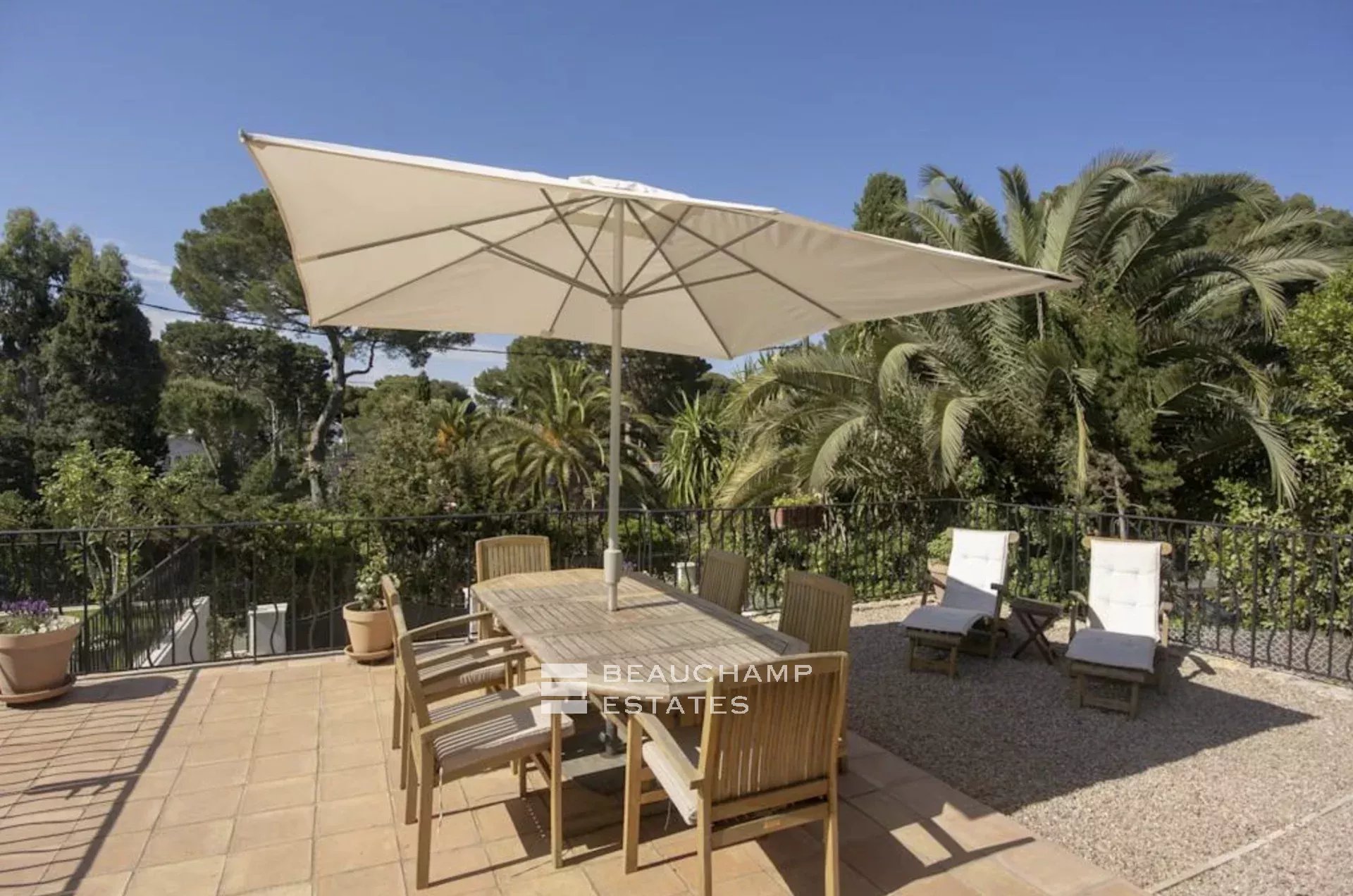 Cap d’Antibes 3 bedrooms villa Cap d’Antibes 3 bedrooms villa