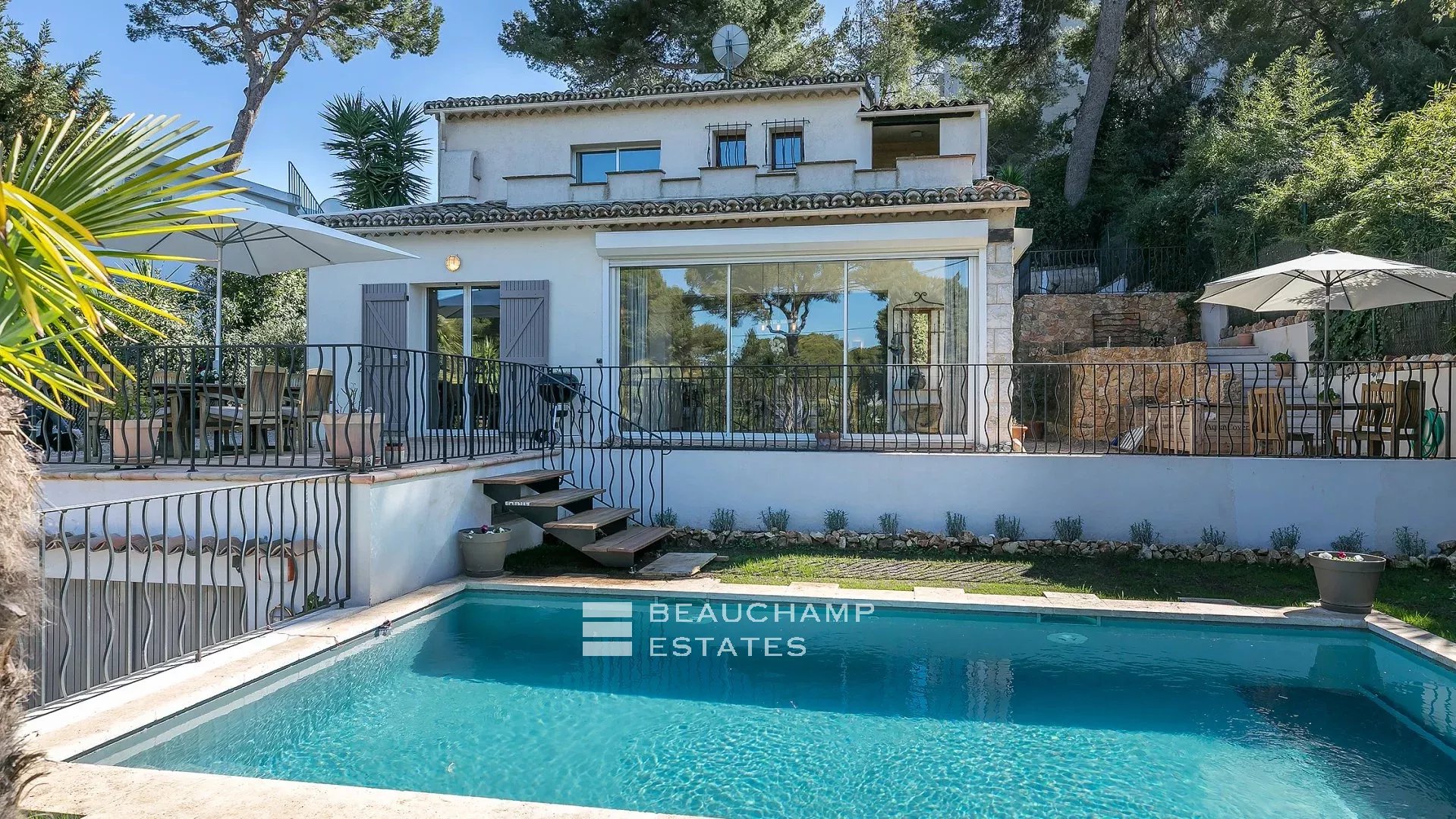 Cap d’Antibes 3 bedrooms villa Cap d’Antibes 3 bedrooms villa