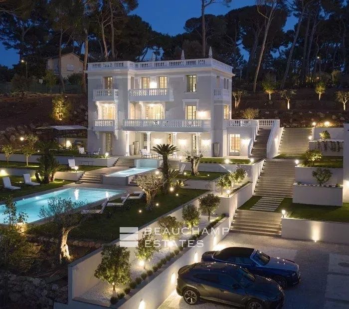 Somptueuse propriété Belle Époque de 7 chambres située au Cap d&rsquo;Antibes