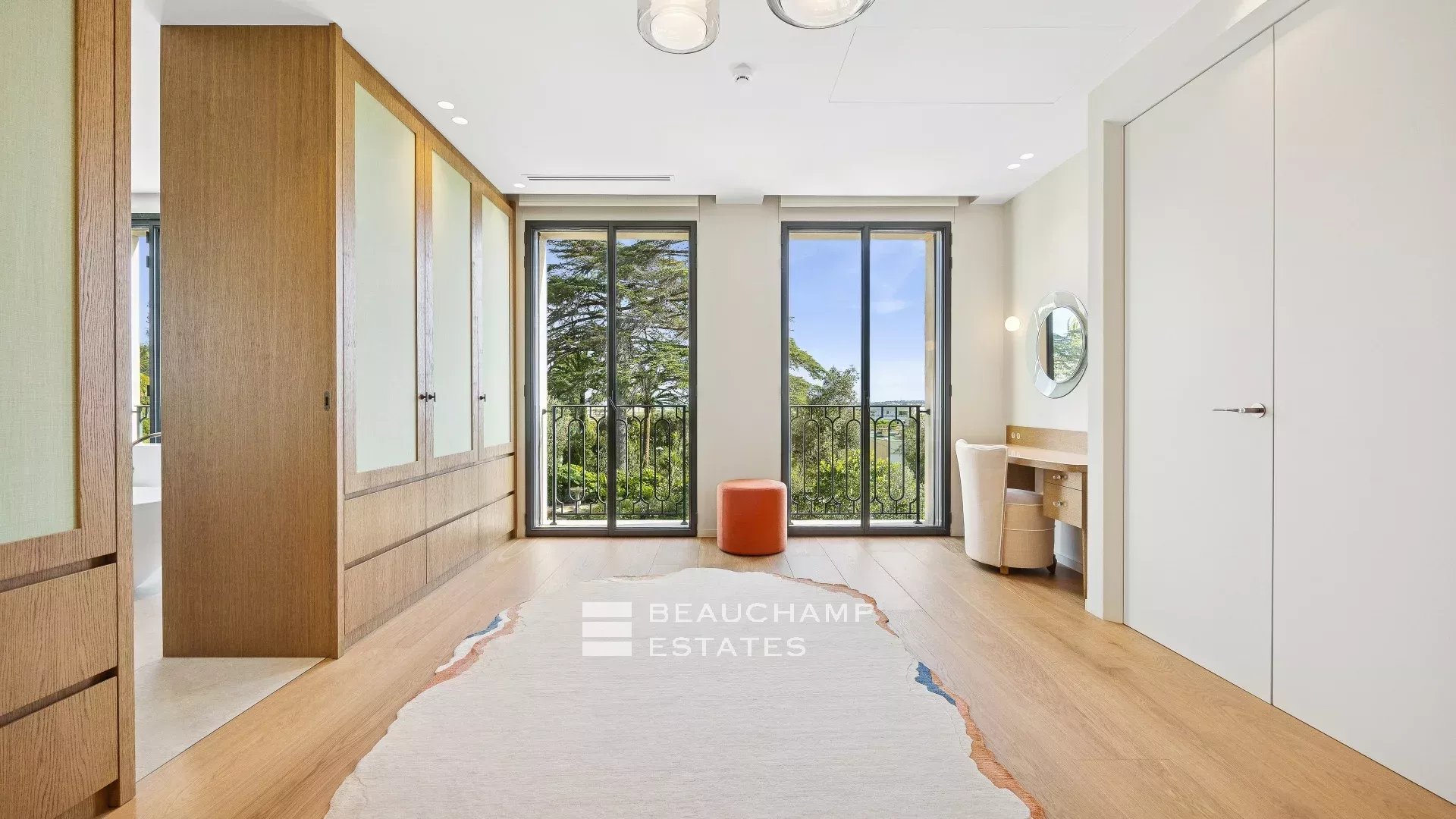 EXCLUSIVITE – Basse Californie – Villa néo provençale rénovée avec vue mer panoramique EXCLUSIVITY – Renovated neo-Provençal villa with panoramic sea views