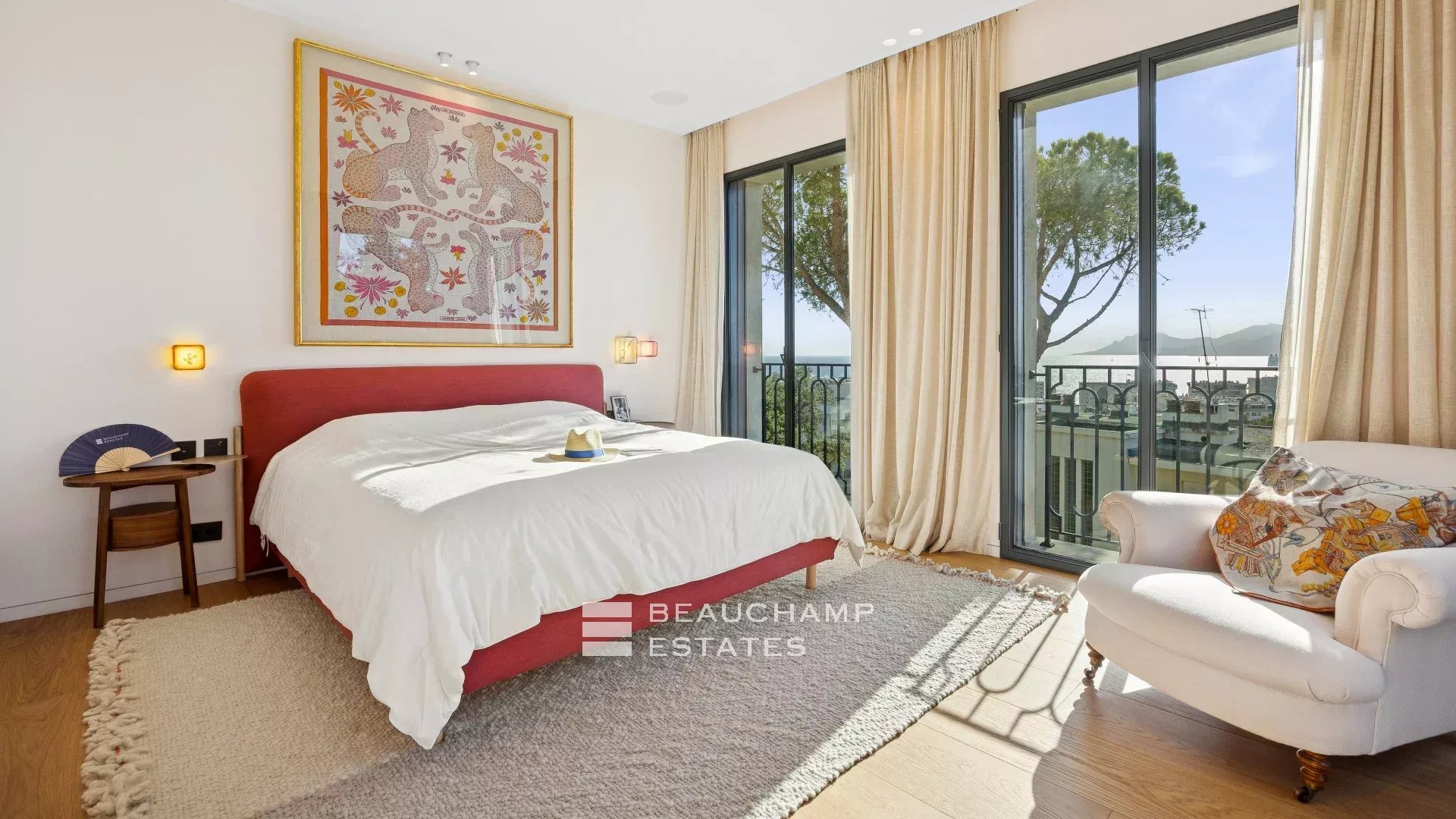 EXCLUSIVITE – Basse Californie – Villa néo provençale rénovée avec vue mer panoramique EXCLUSIVITY – Renovated neo-Provençal villa with panoramic sea views