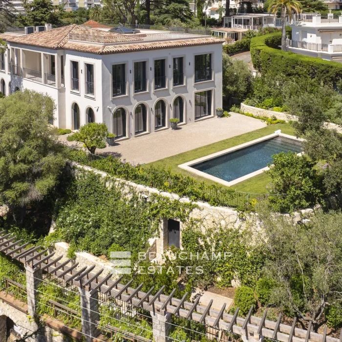 EXCLUSIVITE – Basse Californie – Villa néo provençale rénovée avec vue mer panoramique