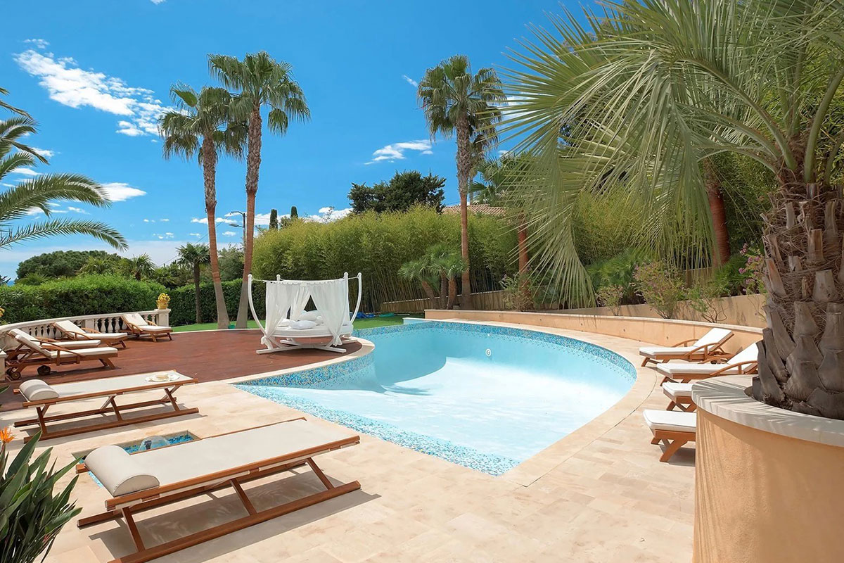 Luxury property for sale in Cap d'Antibes | Beauchamp Estates Luxury property for sale in Cap d'Antibes | Beauchamp Estates