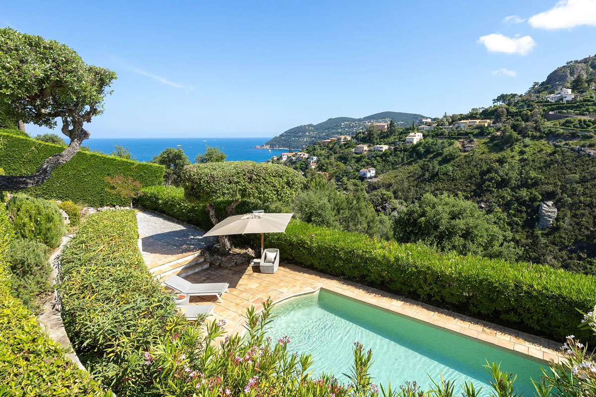 Luxury property for sale in Mandelieu-la-Napoule | Beauchamp Estates Luxury property for sale in Mandelieu-la-Napoule | Beauchamp Estates