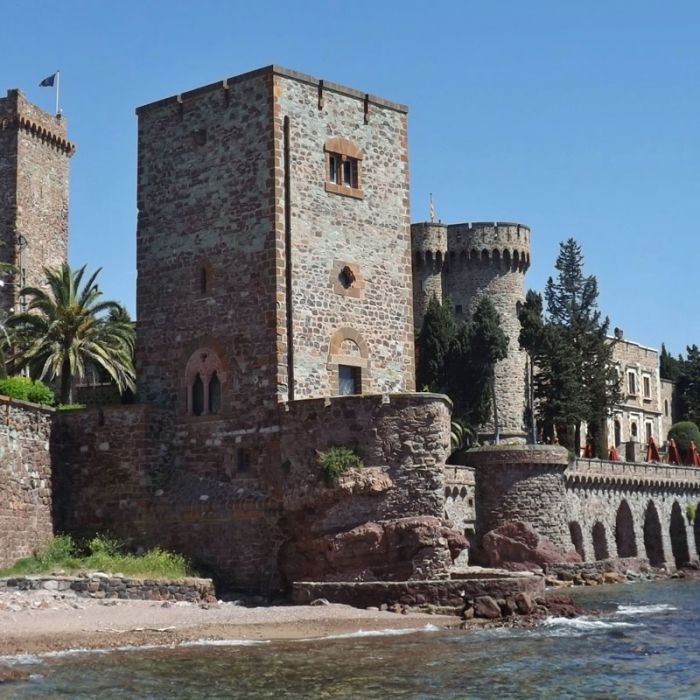 Propriété à vendre à Mandelieu-la-Napoule