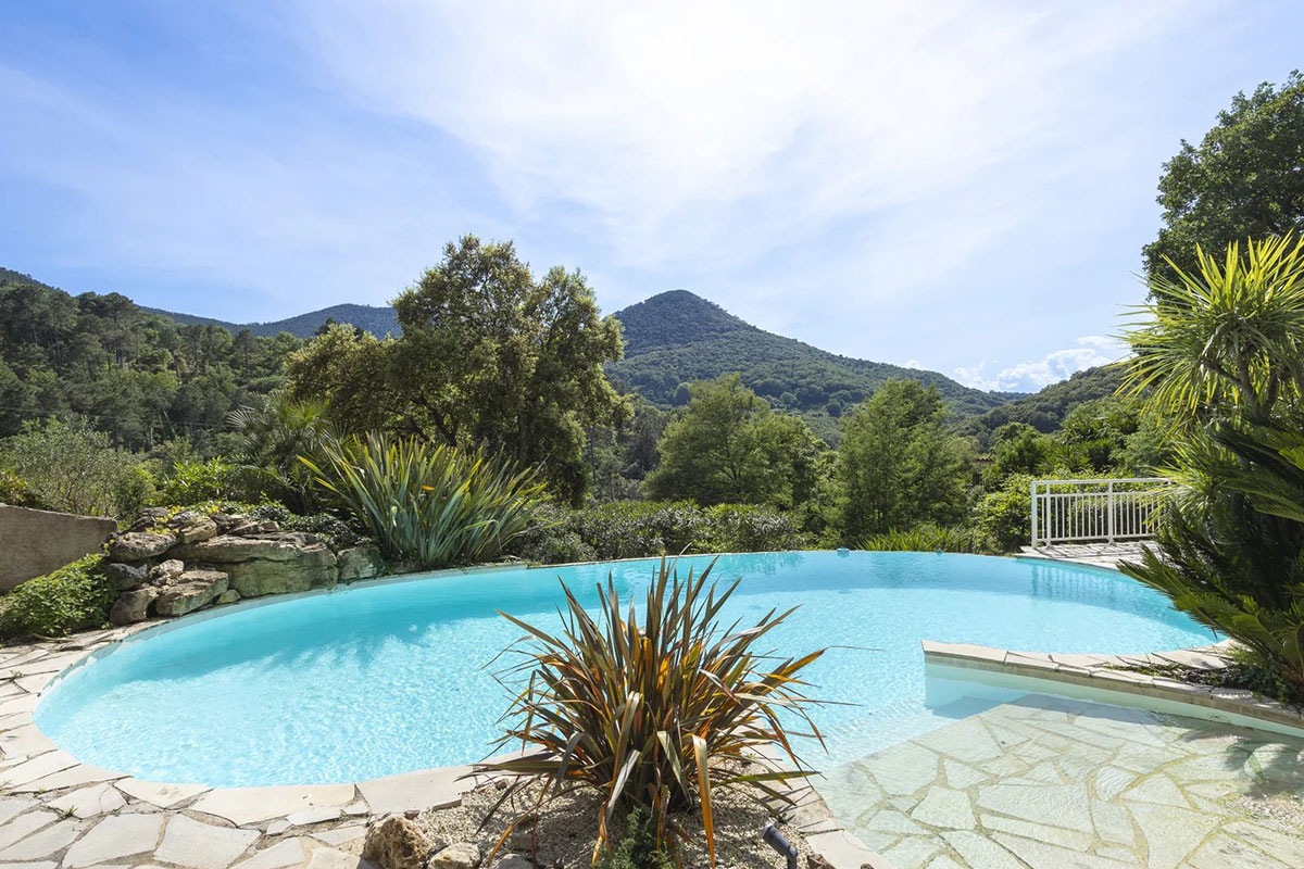 Luxury property for sale in Théoule-Sur-Mer area | Beauchamp Estates Luxury property for sale in Théoule-Sur-Mer area | Beauchamp Estates