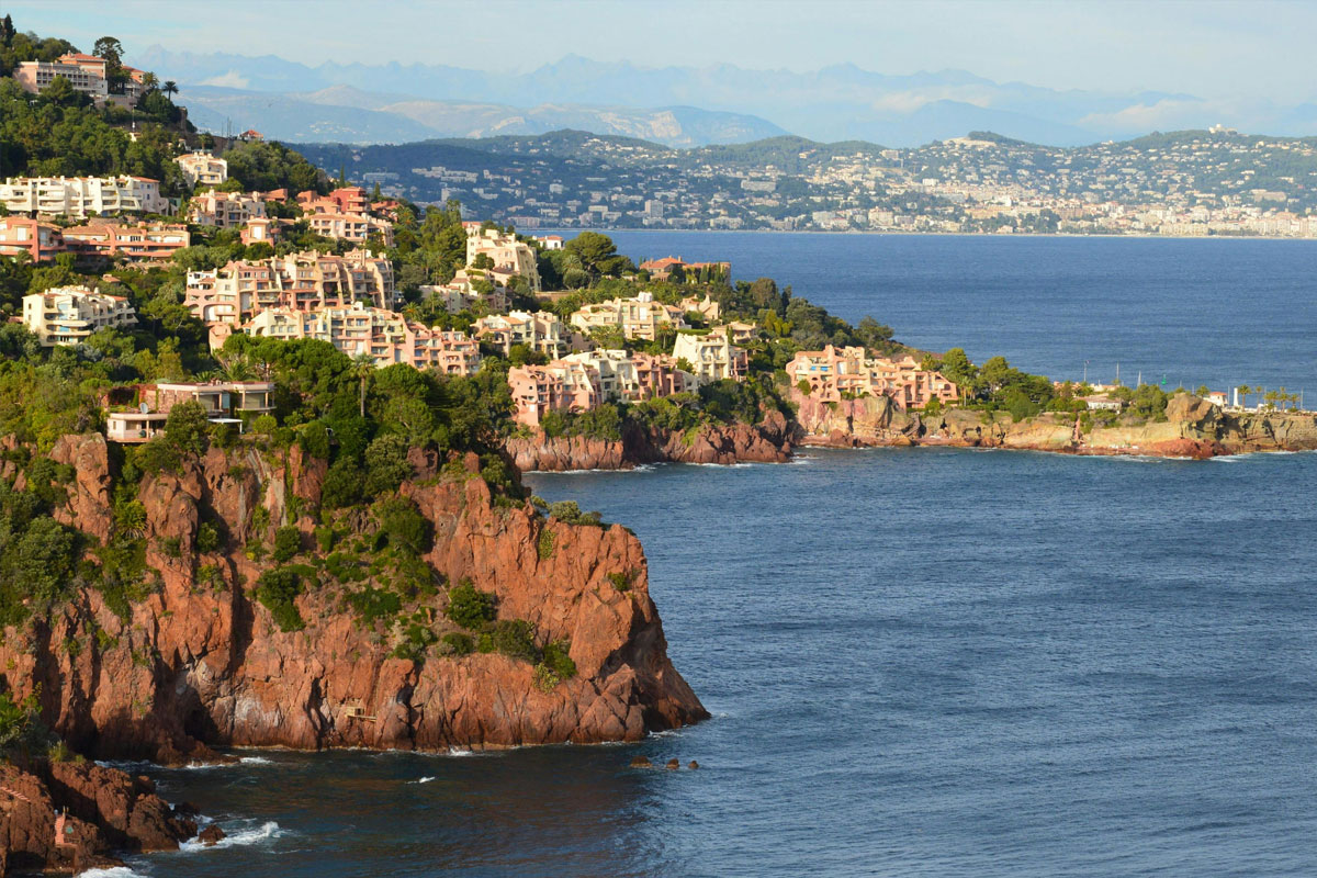 Luxury property for sale in Théoule-Sur-Mer area | Beauchamp Estates Luxury property for sale in Théoule-Sur-Mer area | Beauchamp Estates